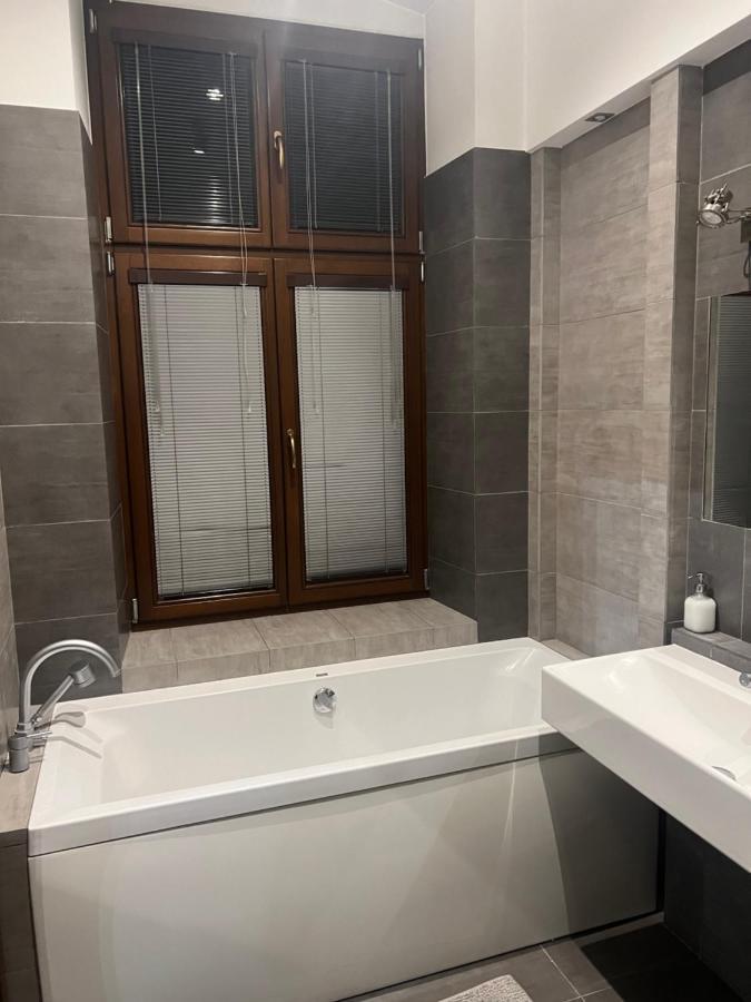 Nowoczesny 100M2 Apartament W Centrum Łódź Exteriör bild